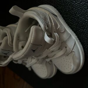 Nike air white sneakers